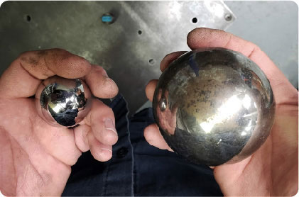 Bolas de metal usadas para testes de queda