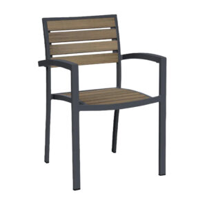Poltrona da pranzo a doghe in finto teak Magnolia