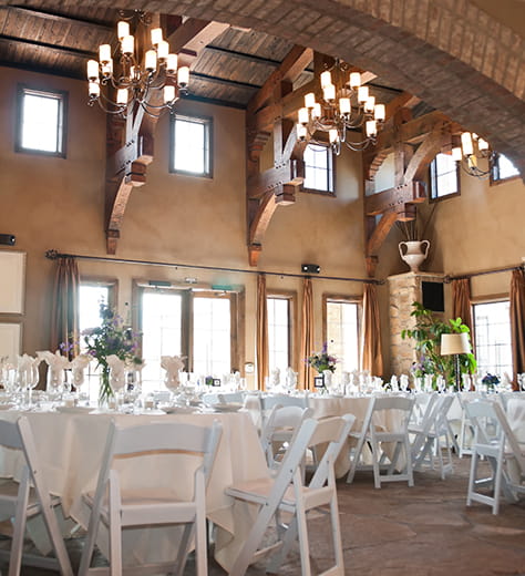 Upscale indoor wedding